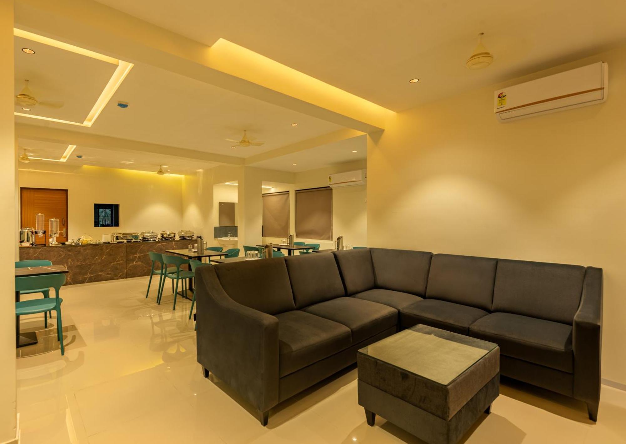Hotel Stay Bella קוז'יקודה מראה חיצוני תמונה